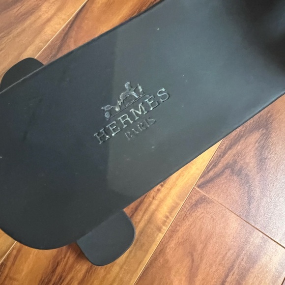 Hermes Rubber Aloha Sandals - Picture 2 of 5